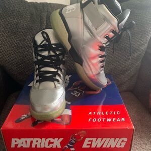 Ewing Athletics 33 HI Platinum/Black Patrick Ewing Basketball Shoes size 9.5